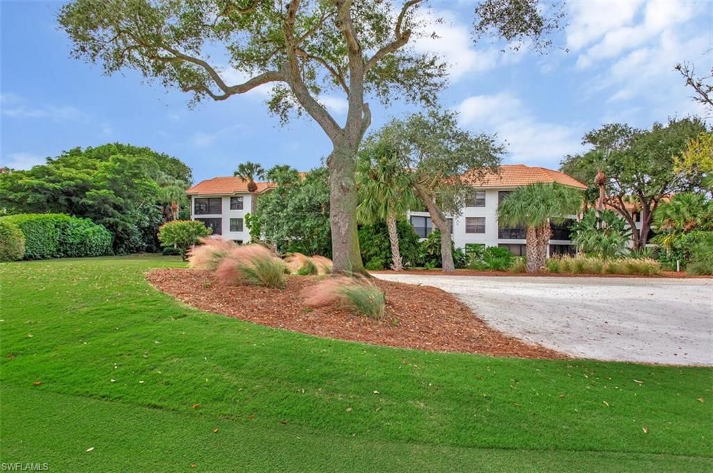 Photo of 5880 Via Lugano #201, NAPLES, FL 34108 (MLS # 225079414)