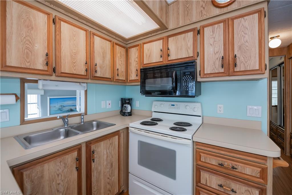 FOUNTAIN VIEW RV RESORT - Residential