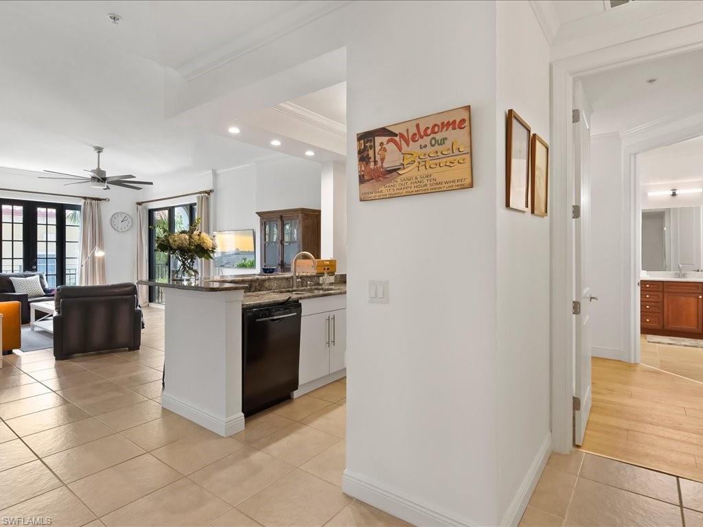 THE RESIDENCES AT COCONUT POINT - Residential