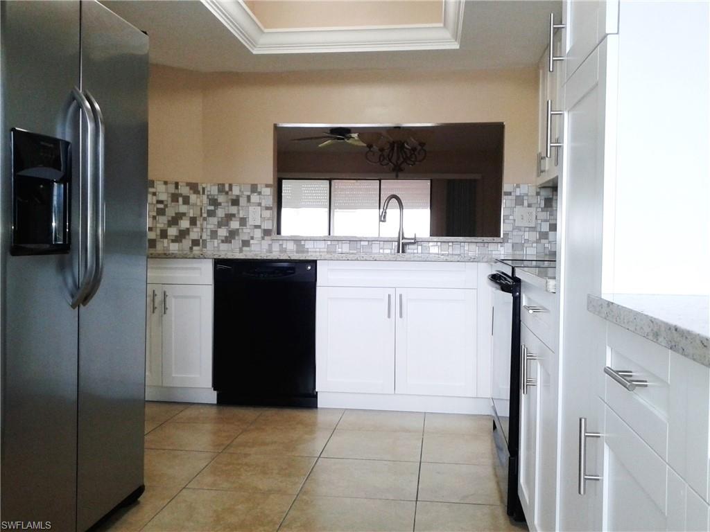 REGENCY WOODS - Residential