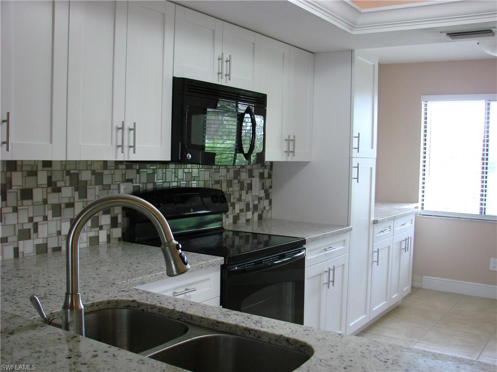 REGENCY WOODS - Residential