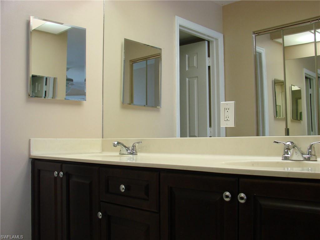 REGENCY WOODS - Residential