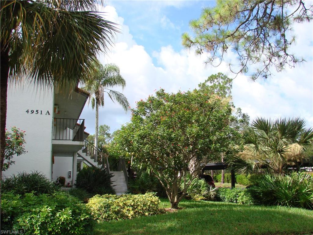 REGENCY WOODS - Residential