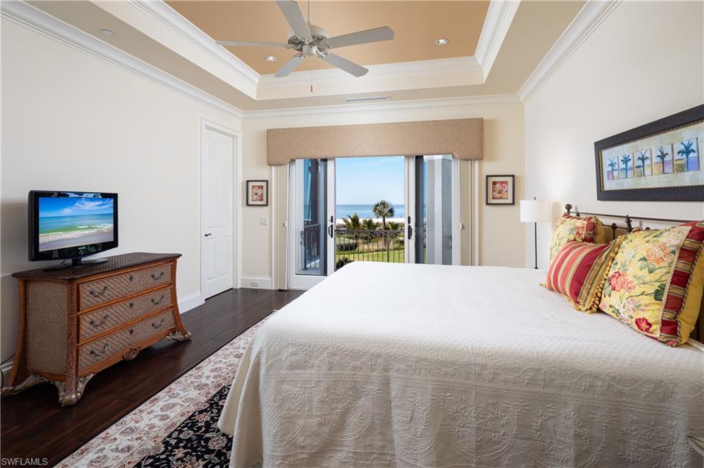 BAREFOOT BEACH - Residential