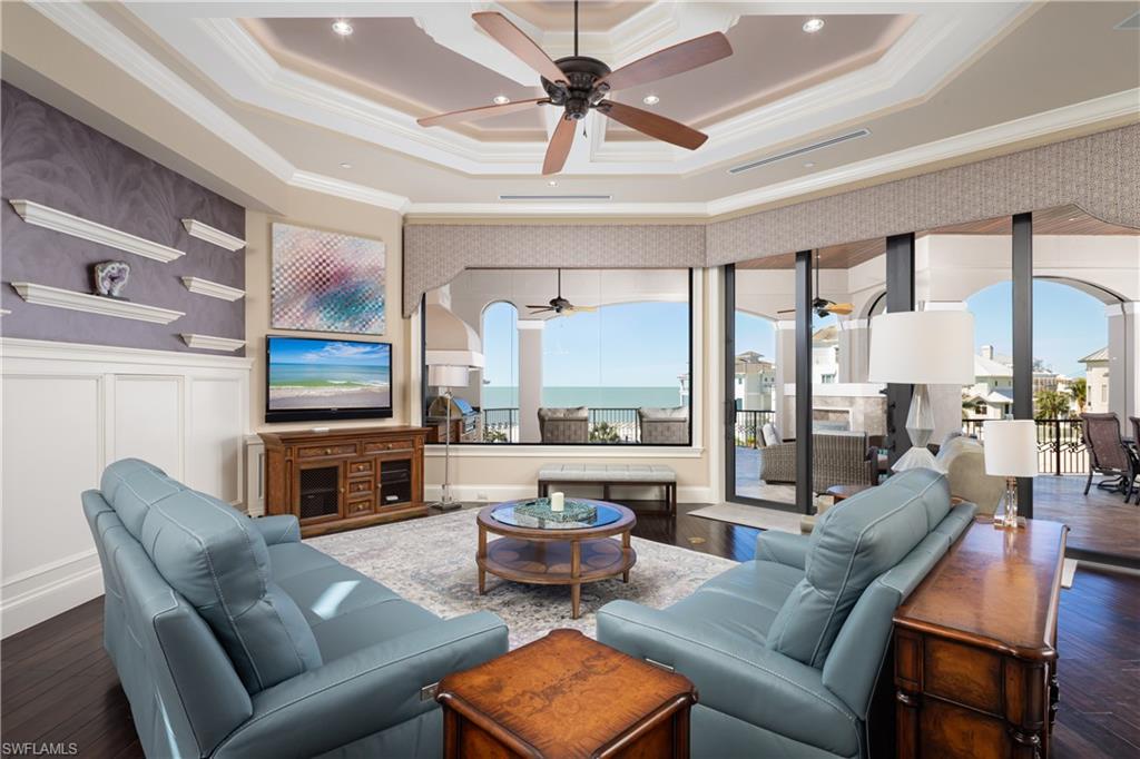 BAREFOOT BEACH - Residential