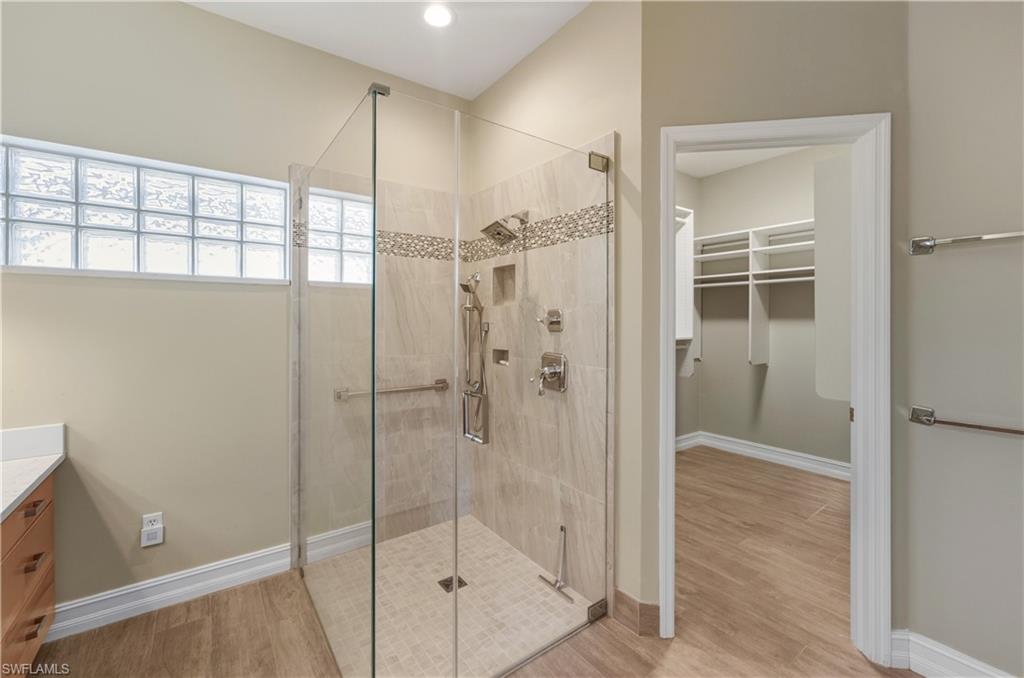 SAVANNA - Residential