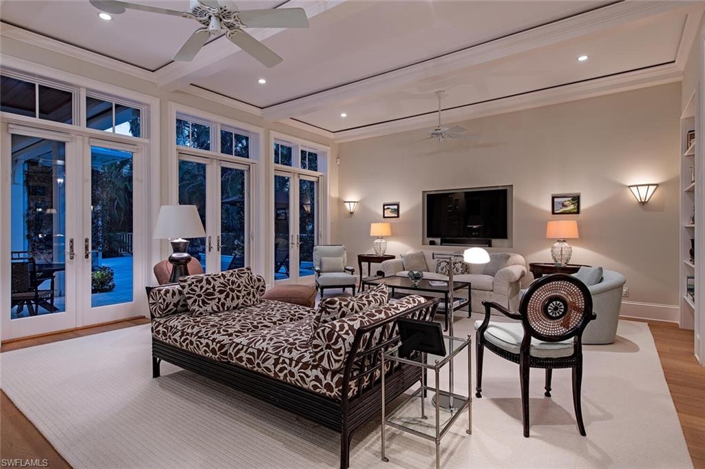 OLDE NAPLES - Residential