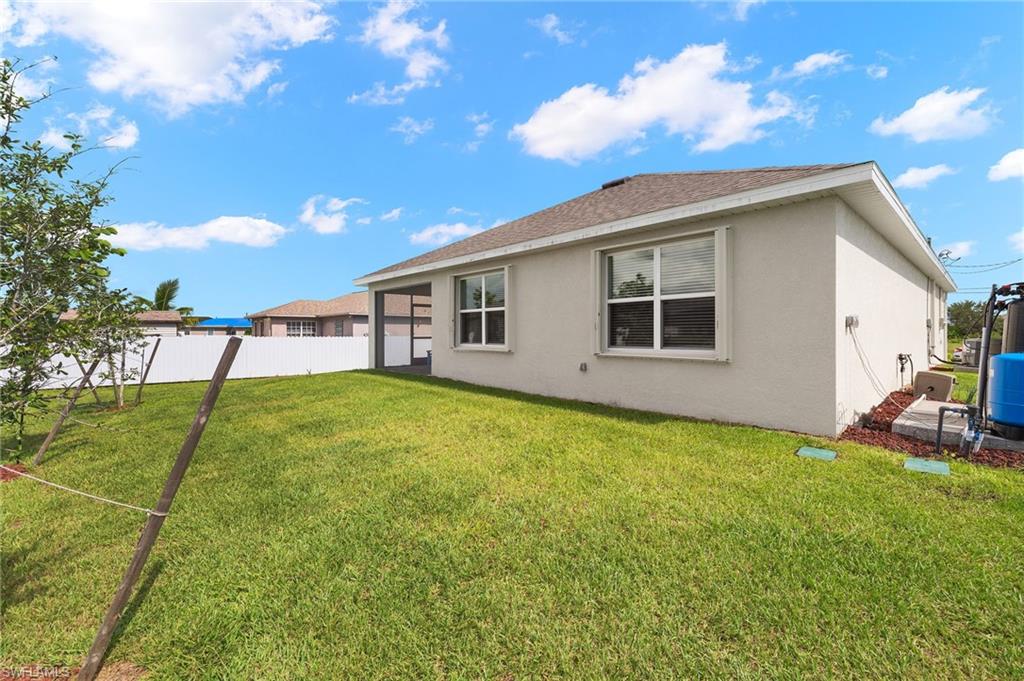 CAPE CORAL - Residential