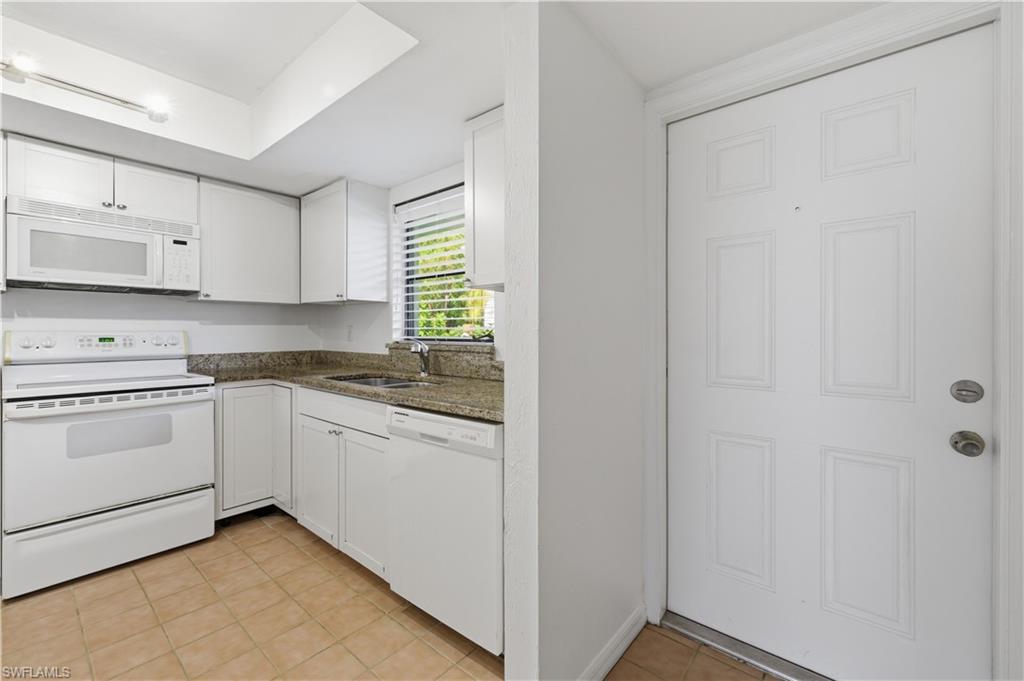 PINE HAVEN CONDO - Residential Lease