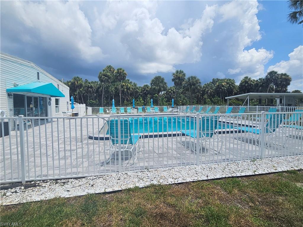 ENCHANTING SHORES - Residential