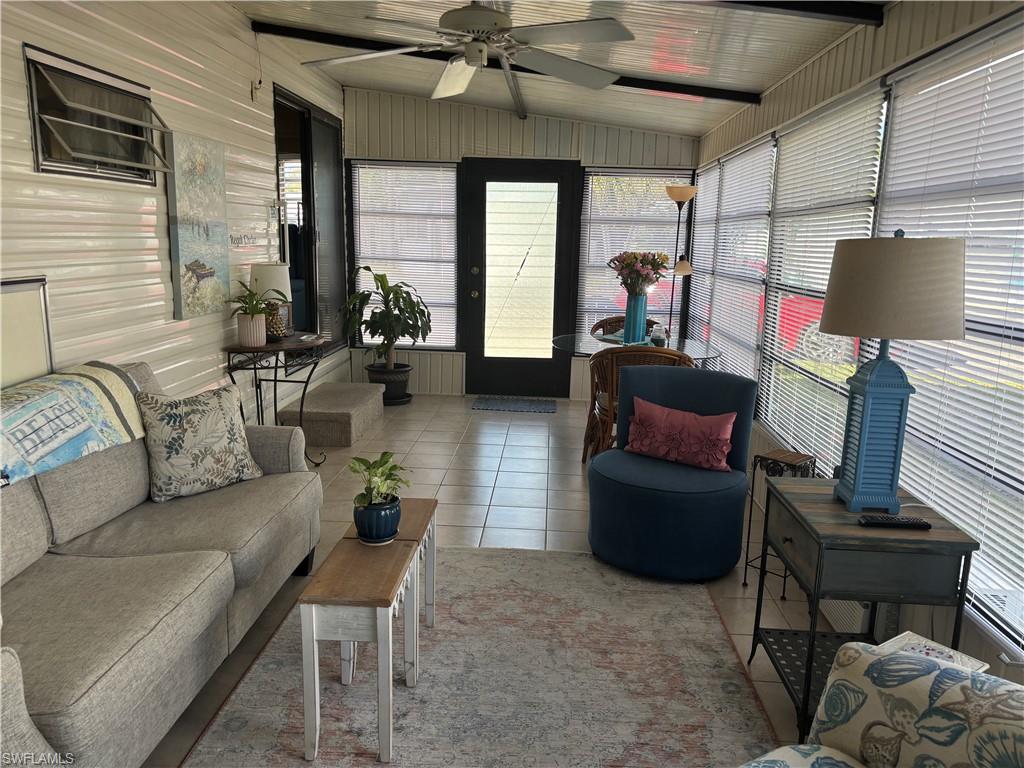 ENCHANTING SHORES - Residential