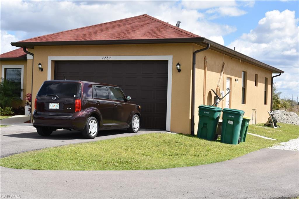 GOLDEN GATE ESTATES - Residential