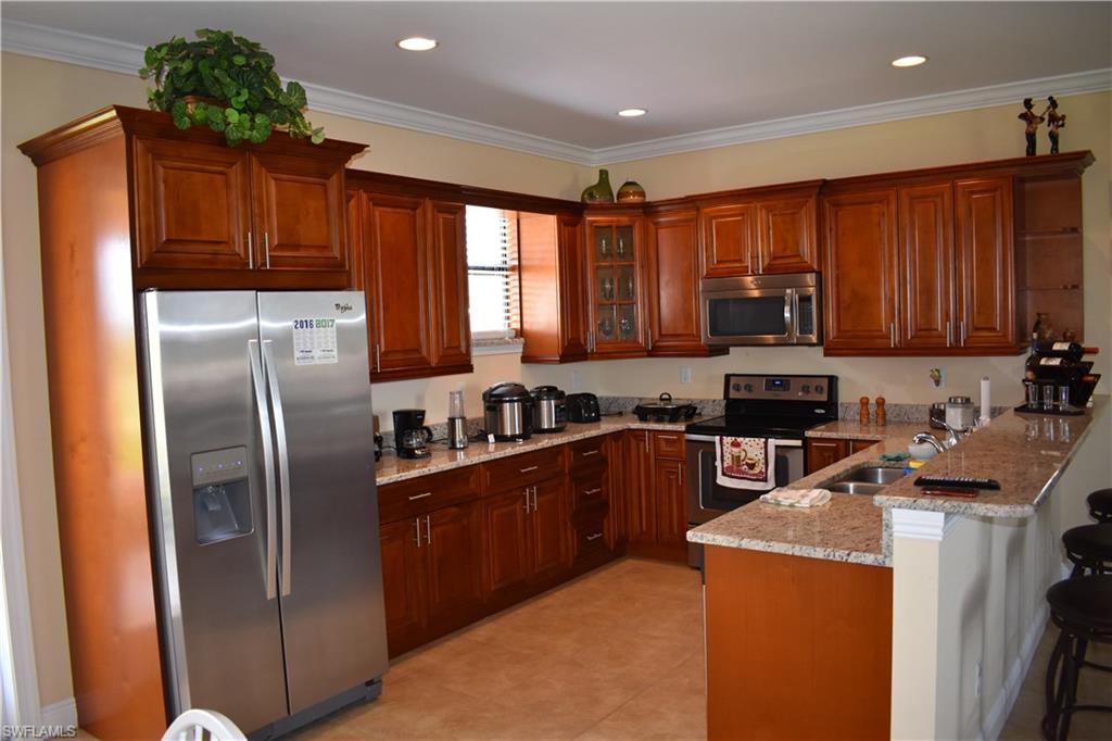 GOLDEN GATE ESTATES - Residential