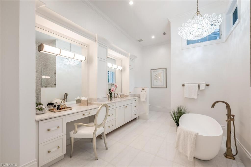 QUAIL WEST - Residential