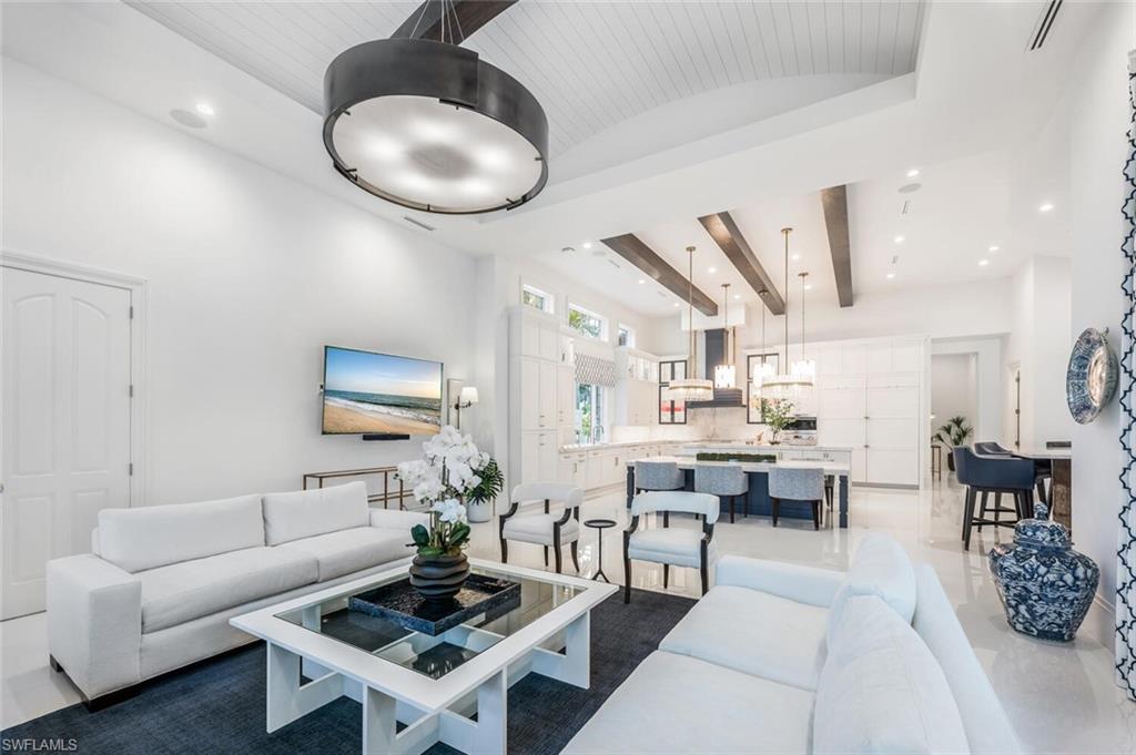 QUAIL WEST - Residential