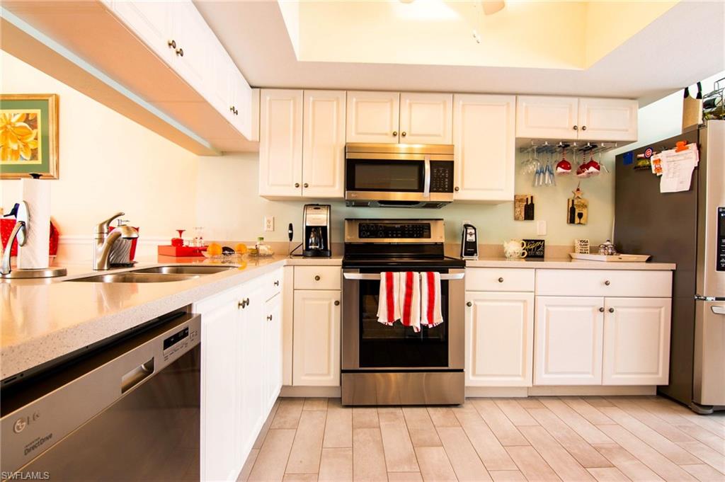 VILLAGES ON LAKE AUGUSTA - Residential