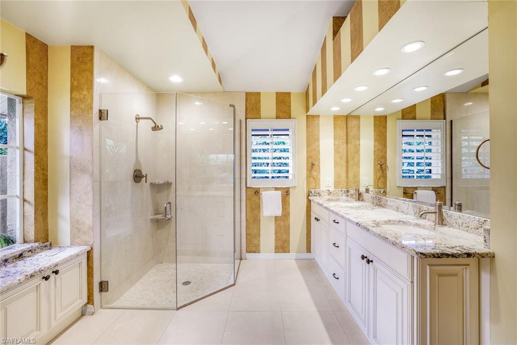 OAKMONT - Residential