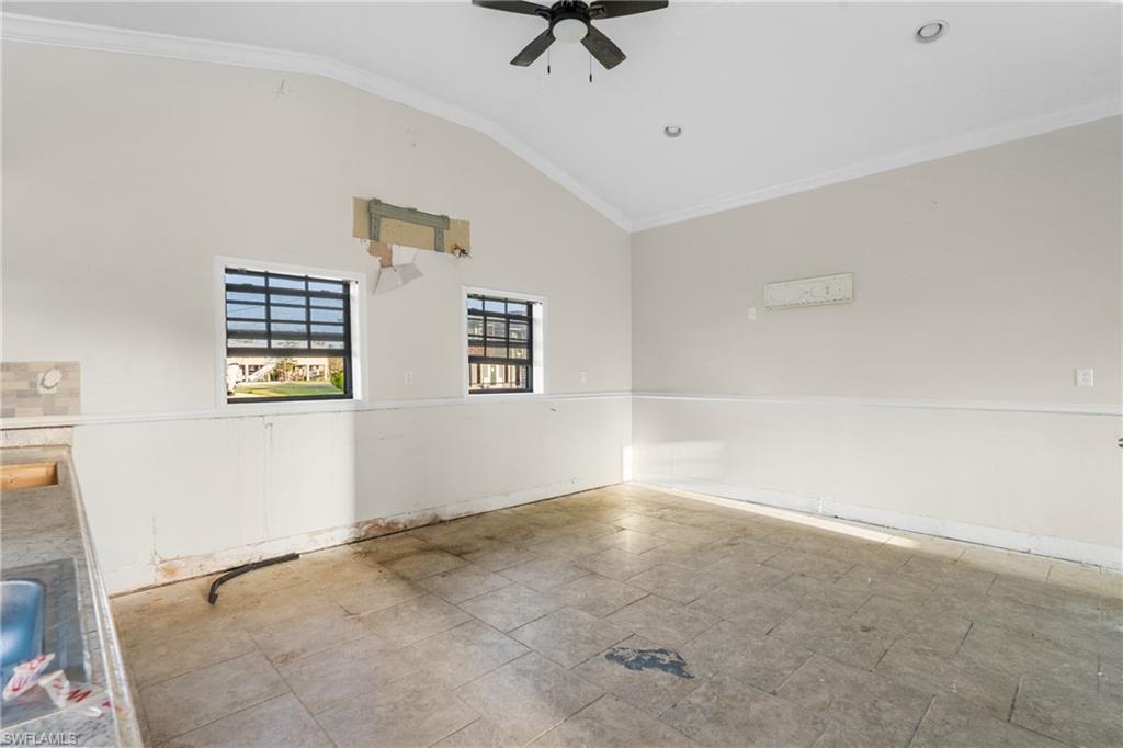 EVERGLADES TOWN - Residential