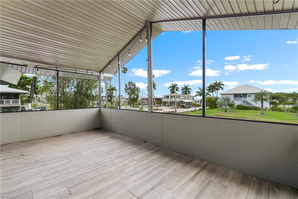 EVERGLADES TOWN - Residential