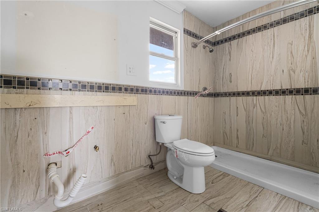 EVERGLADES TOWN - Residential