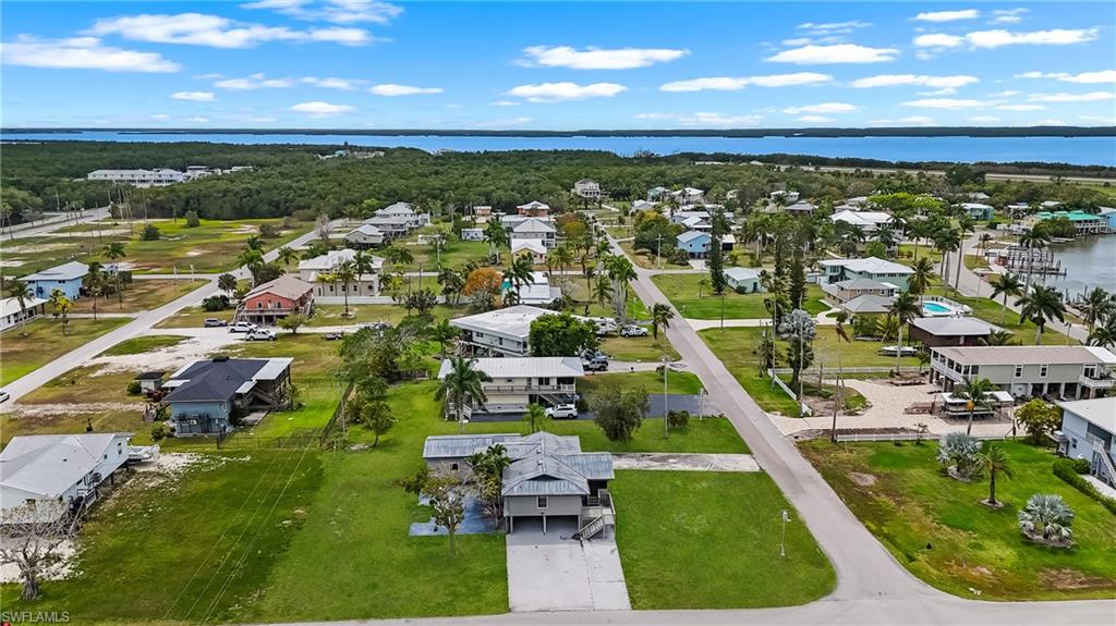 EVERGLADES TOWN - Residential