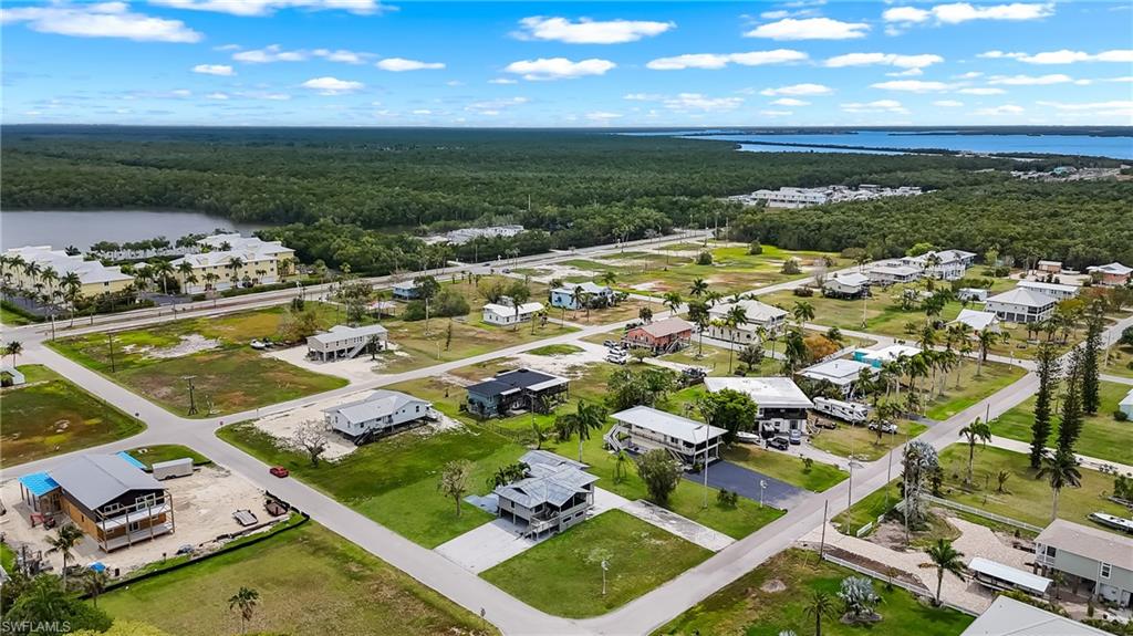 EVERGLADES TOWN - Residential