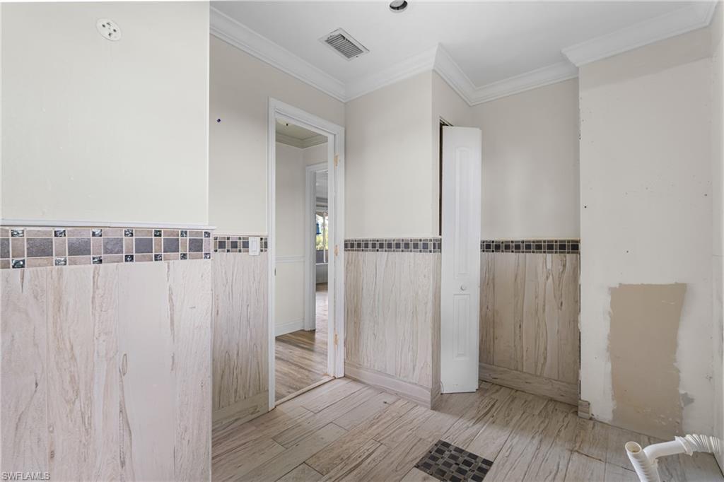 EVERGLADES TOWN - Residential