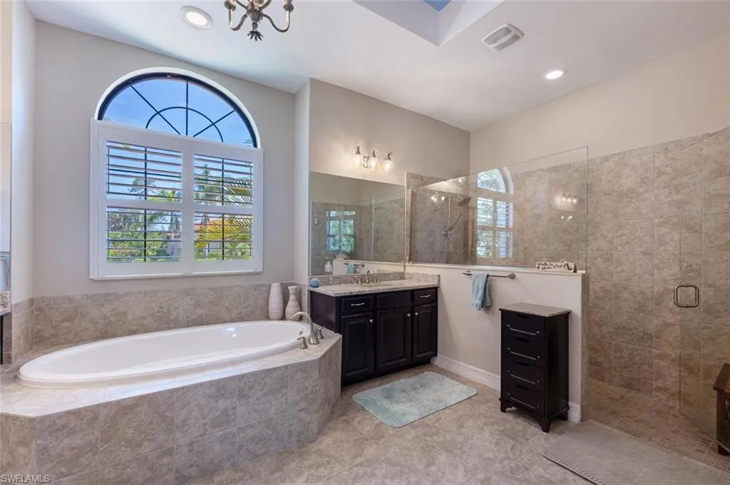 Naples, Florida, 34120, United States, 3 Bedrooms Bedrooms, ,3 BathroomsBathrooms,Residential,Active,2044941