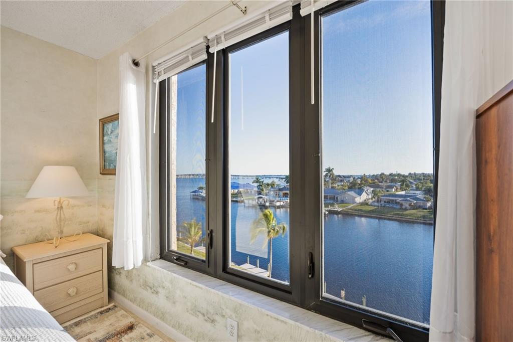 RIVER TOWERS CONDO - Residential