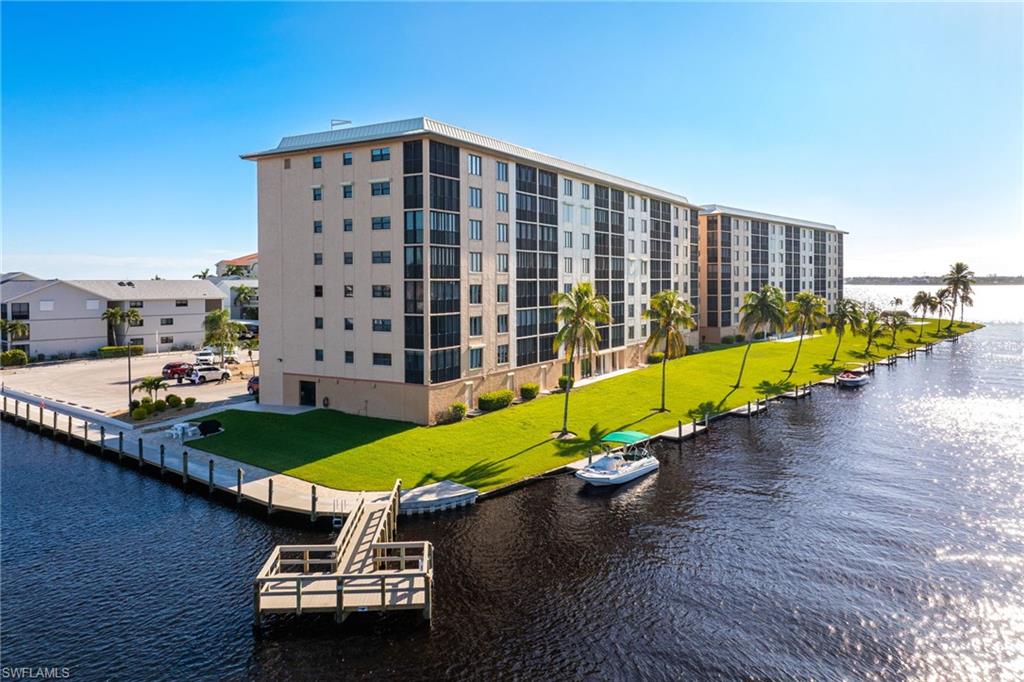 RIVER TOWERS CONDO - Residential