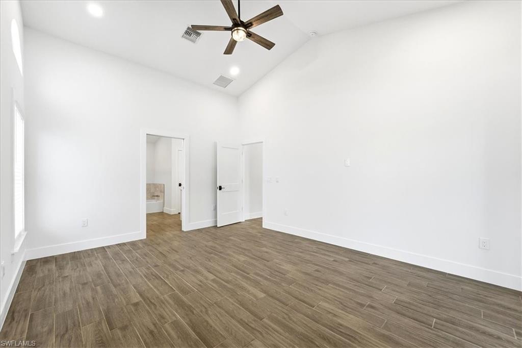 KELLY GREENS - Residential