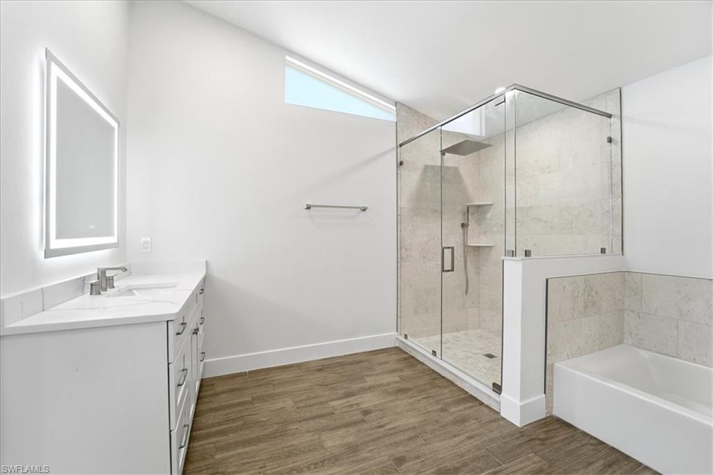 KELLY GREENS - Residential