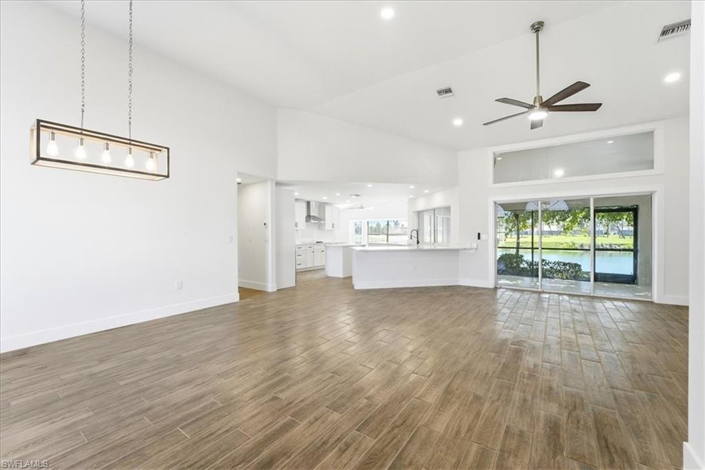 KELLY GREENS - Residential