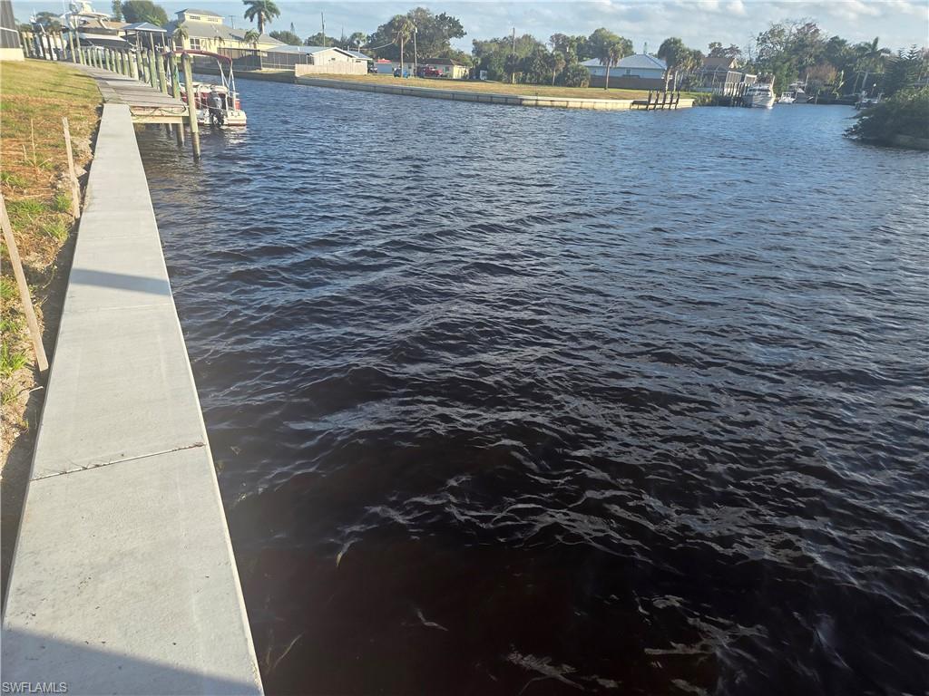 FORT MYERS SHORES - Land