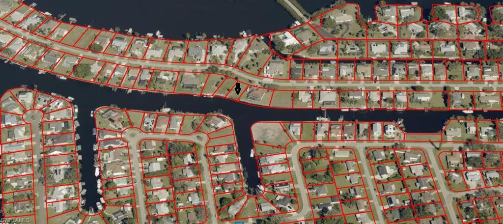 FORT MYERS SHORES - Land