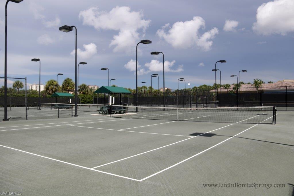 LONGLAKE - Residential Lease