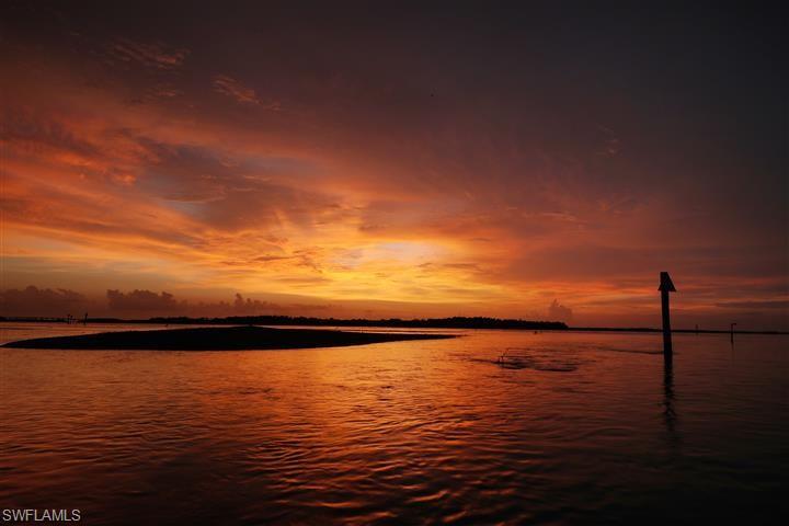 LONGLAKE - Residential Lease