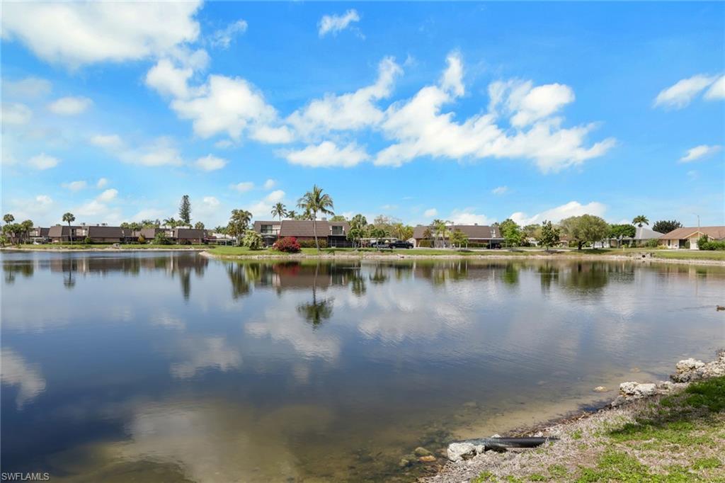 FOUNTAINS V - Residential