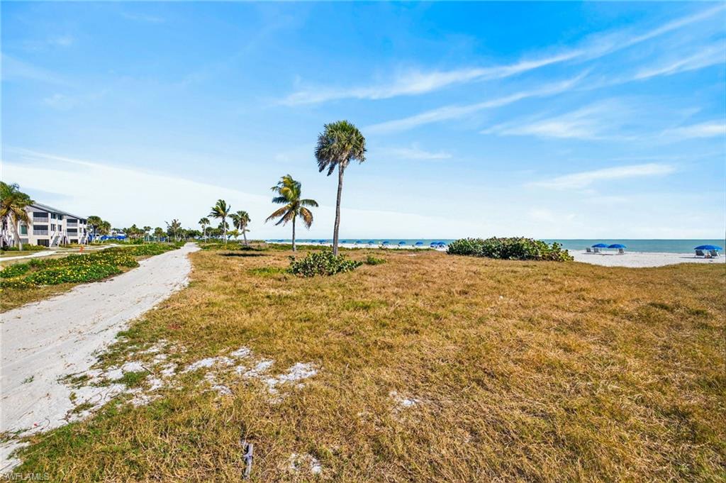 COTTAGE COLONY WEST CONDO - Residential