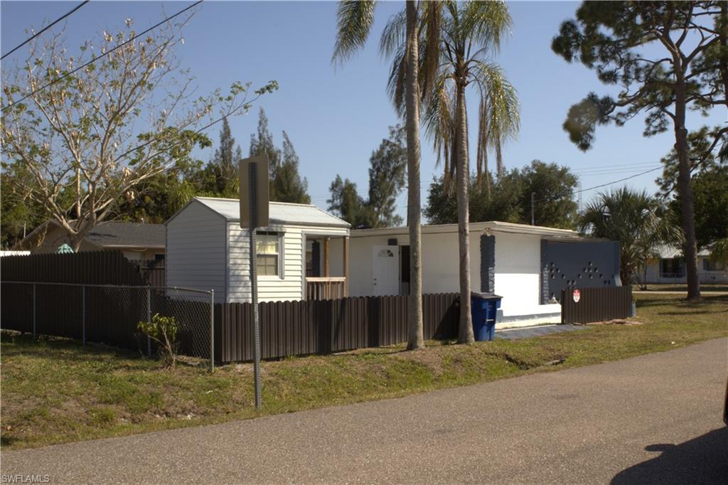 NORTH FORT MYERS - Residential