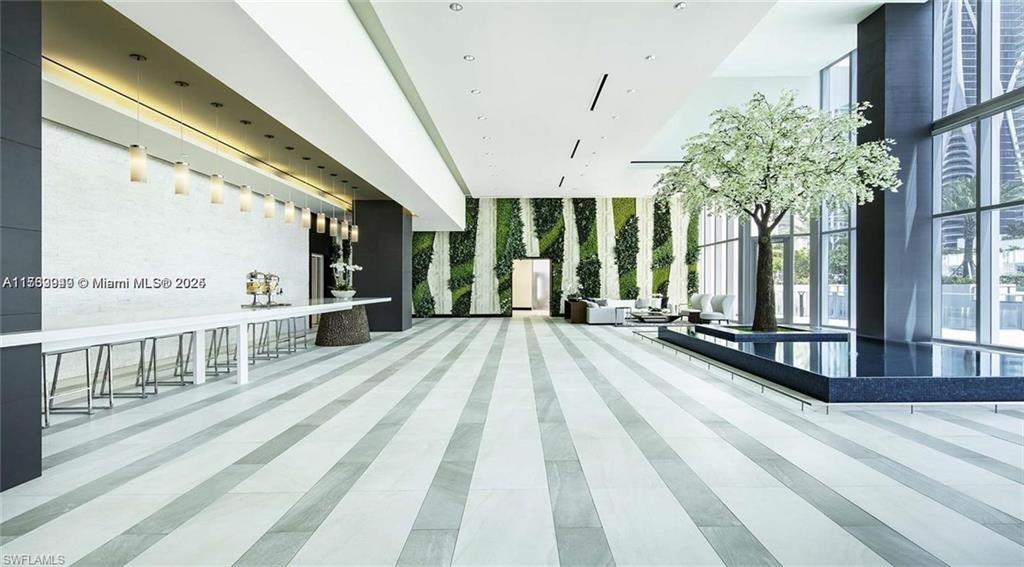 PAR 4 CONDO - Residential