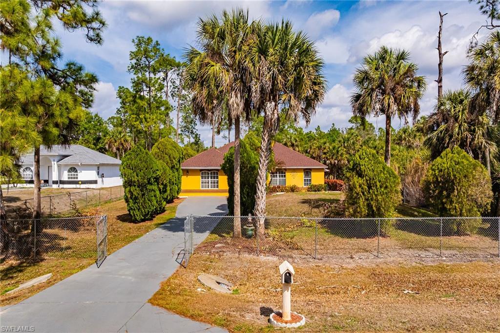 GOLDEN GATE ESTATES - Residential