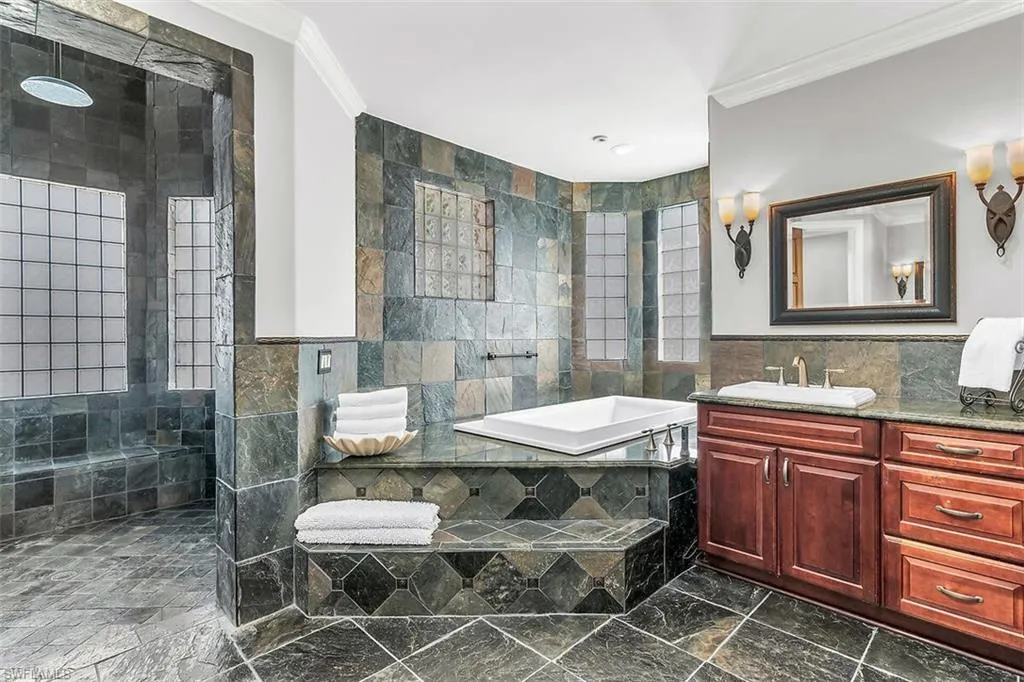 Marco Island, Florida 34145, United States, 4 Bedrooms Bedrooms, ,4 BathroomsBathrooms,Residential,Active,103502