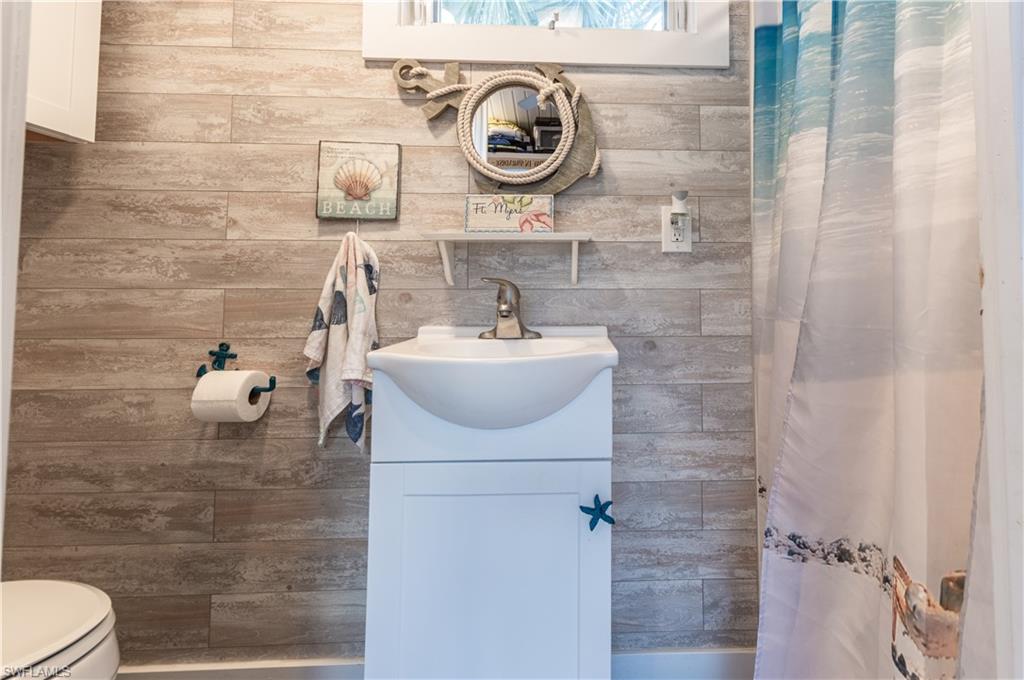 CYPRESS TRAIL RV RESORT - Land