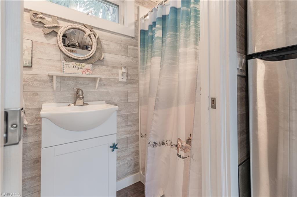 CYPRESS TRAIL RV RESORT - Land