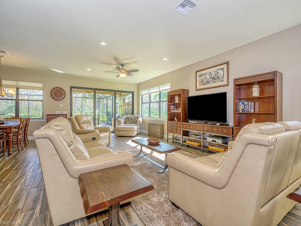 WINDING CYPRESS - Residential