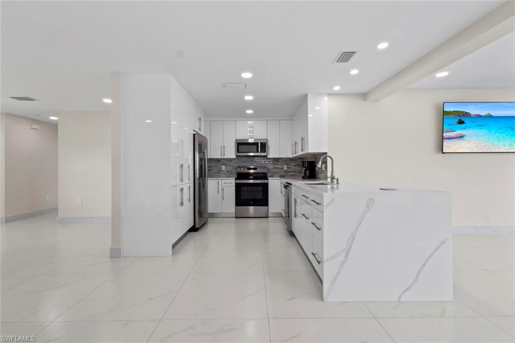 FAIRVIEW ISLES - Residential