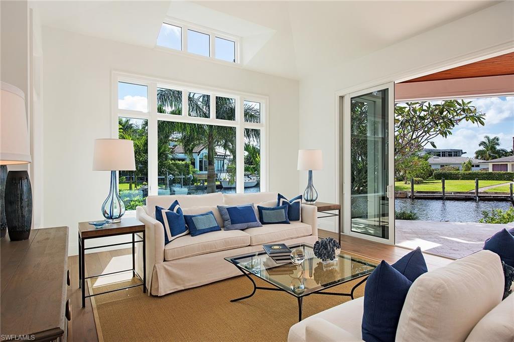 ROYAL HARBOR - Residential