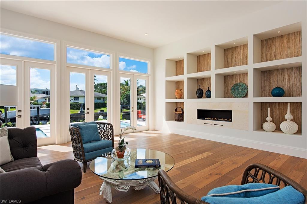 ROYAL HARBOR - Residential