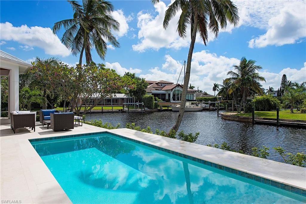 ROYAL HARBOR - Residential